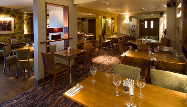 Fotos del hotel Premier Inn Kensington Earls Court:  4