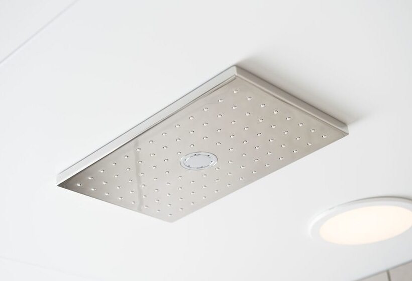 בית מלון כפרי Remm Roppongi