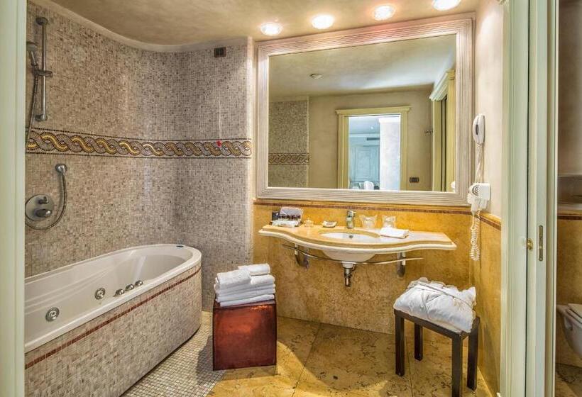 هتل Romano Palace Luxury