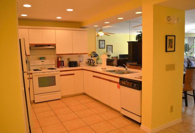 فندق 1800 Atlantic Suites