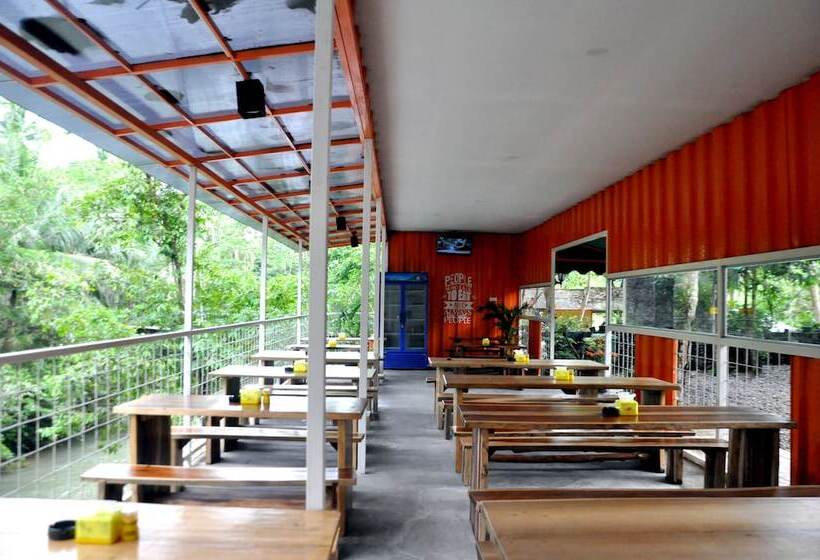 هتل Hau Eco Lodges Citumang Pangandaran