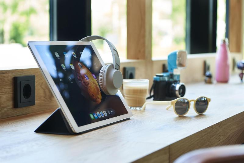 בית מלון כפרי Moxy Amsterdam Schiphol Airport