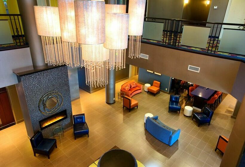 هتل Holiday Inn & Suites Mississauga West / Meadowvale