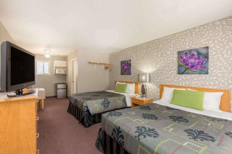 فندق Almada Inn