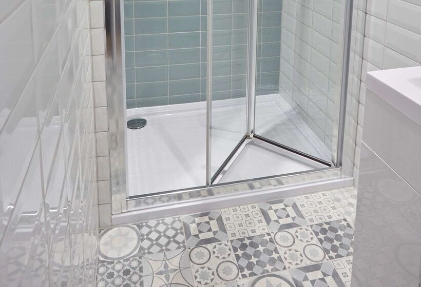 هتل Comfort Inn Victoria