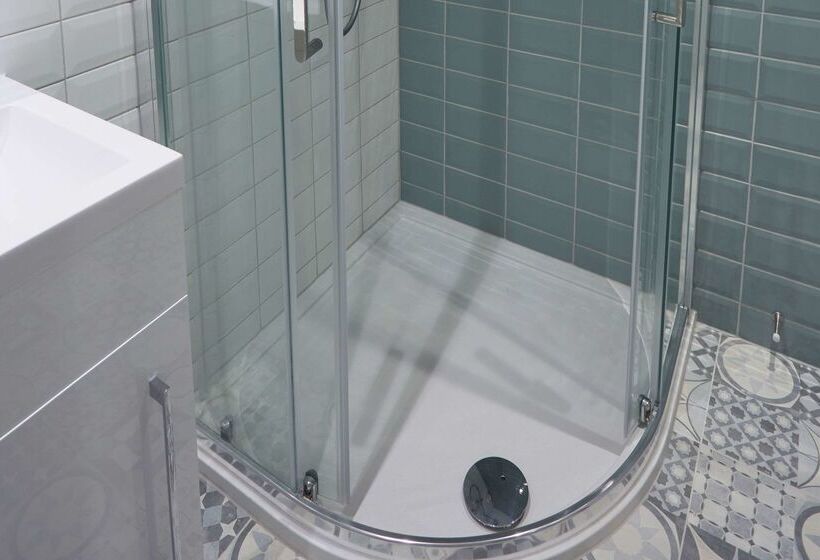 هتل Comfort Inn Victoria