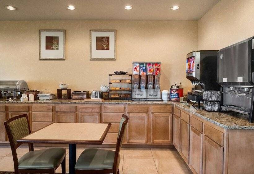 فندق Country Inn & Suites By Radisson, Stevens Point, Wi