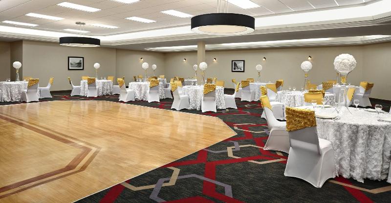 בית מלון כפרי Four Points By Sheraton Edmonton South