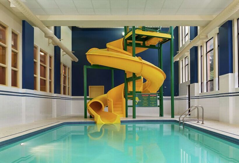 فندق Hampton Inn & Suites By Hilton Langley Surrey