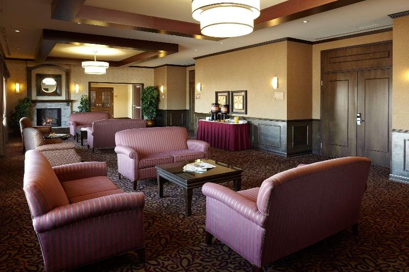 هتل Hampton Inn & Suites By Hilton Montreal Dorval