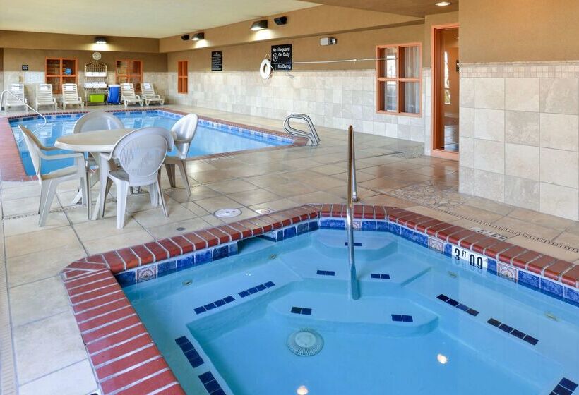 هتل Hampton Inn & Suites Albuquerque Coors Road