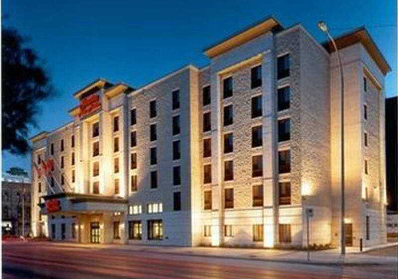 هتل Humphry Inn And Suites