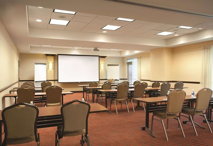 هتل Hyatt Place Mt Laurel