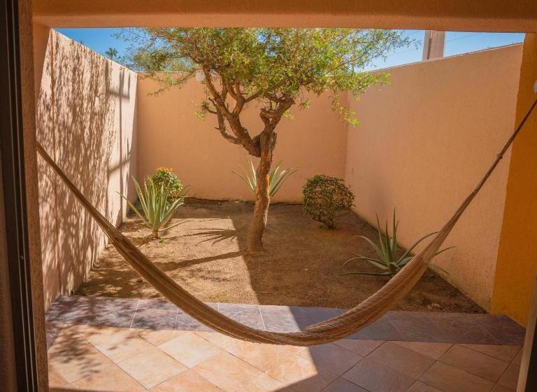 هتل Los Patios