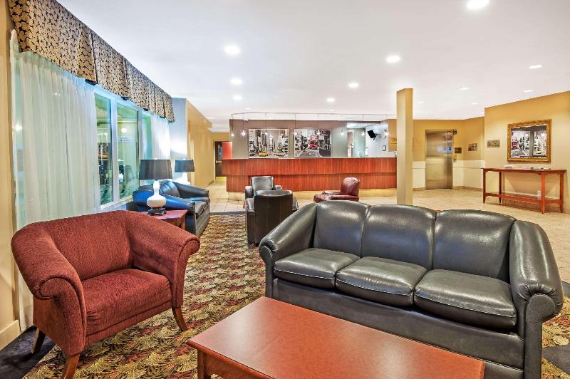 فندق Super 8 By Wyndham Edmonton South