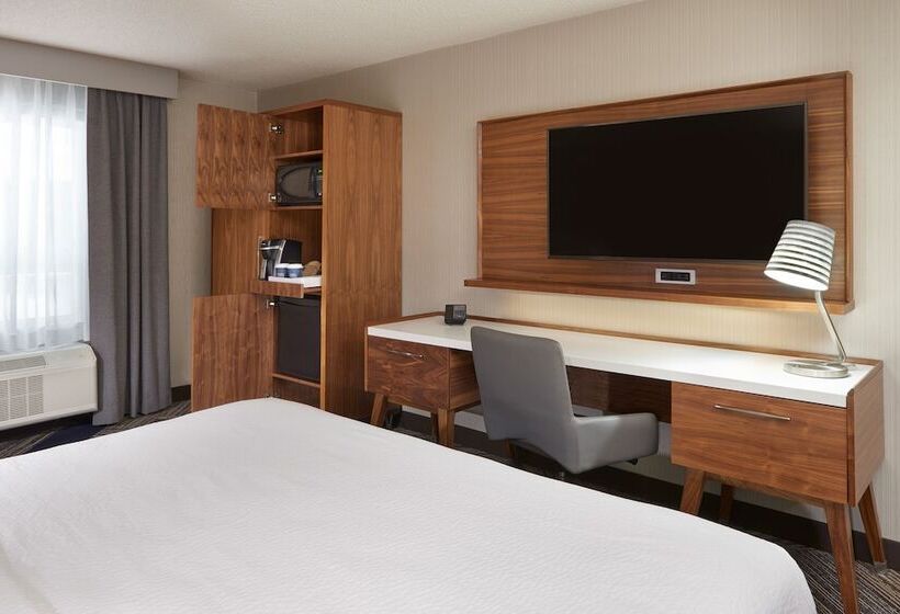 فندق على الطريق Four Points By Sheraton Vaughan