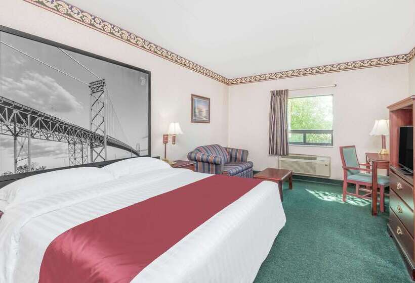 مُتل Super 8 By Wyndham Ambassador Bridge Windsor On