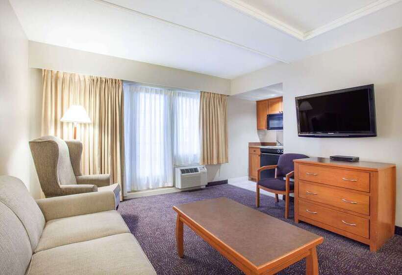 מוטל Super 8 By Wyndham Castlegar Bc