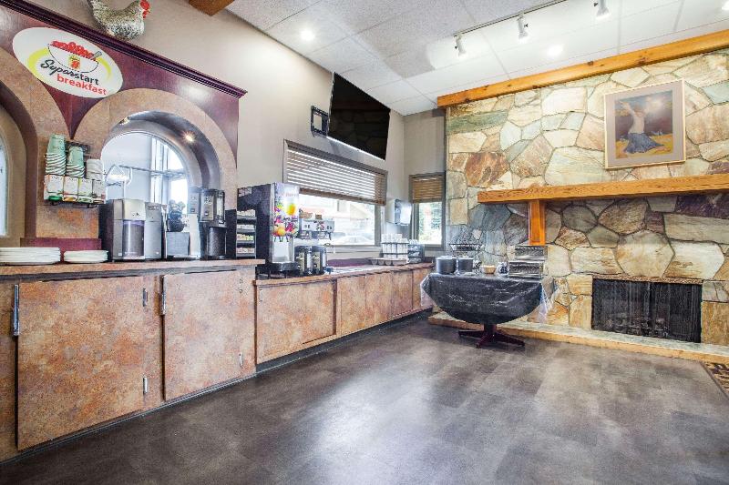 מוטל Super 8 By Wyndham Castlegar Bc