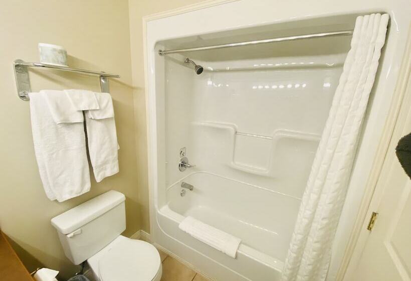 מוטל Super 8 By Wyndham Castlegar Bc