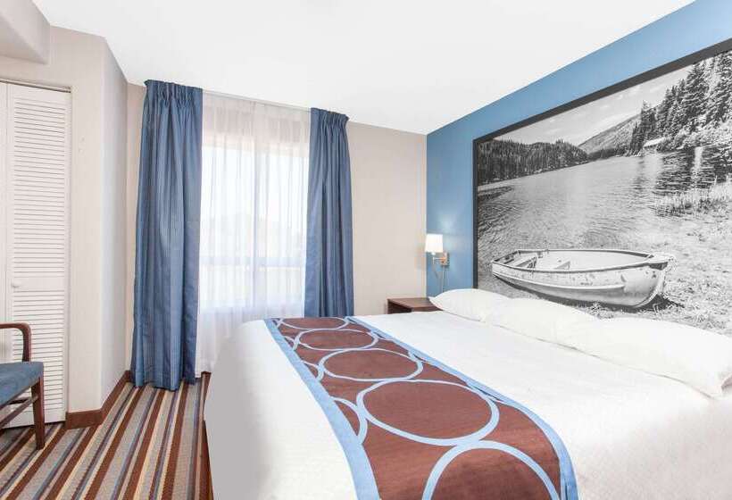 فندق على الطريق Super 8 By Wyndham Fort Frances