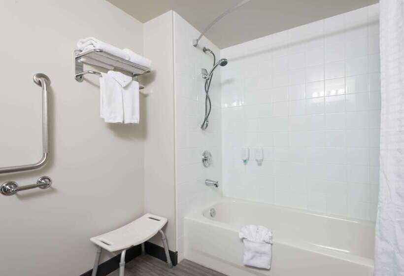 מוטל Super 8 By Wyndham Grande Prairie