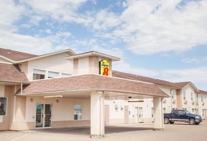 فندق على الطريق Super 8 By Wyndham Meadow Lake