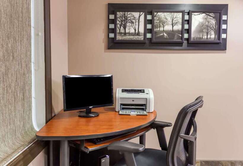 مُتل Super 8 By Wyndham Saskatoon Near Saskatoon Airport