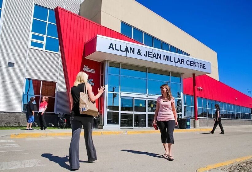 מוטל Super 8 By Wyndham Whitecourt