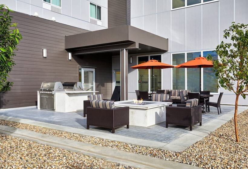 فندق على الطريق Towneplace Suites By Marriott Fort Mcmurray