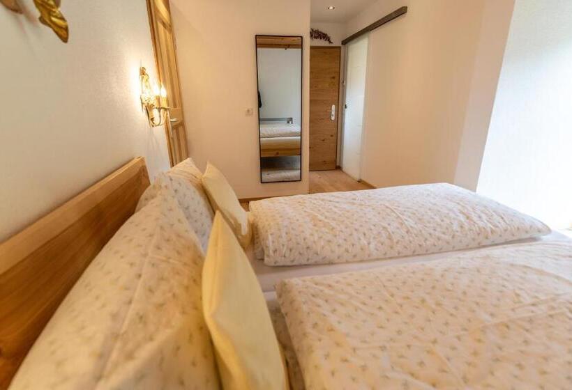 ベッドアンドブレックファースト Gästehaus Neu Am Passionstheater