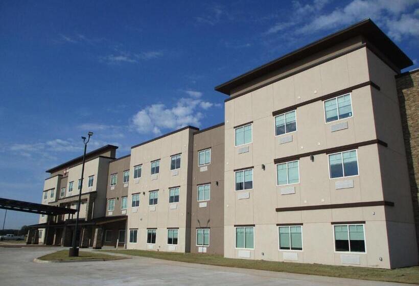 בית מלון כפרי Best Western Plus Chickasha Inn