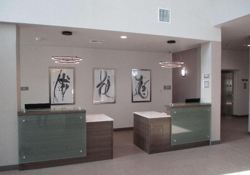 בית מלון כפרי Best Western Plus Chickasha Inn