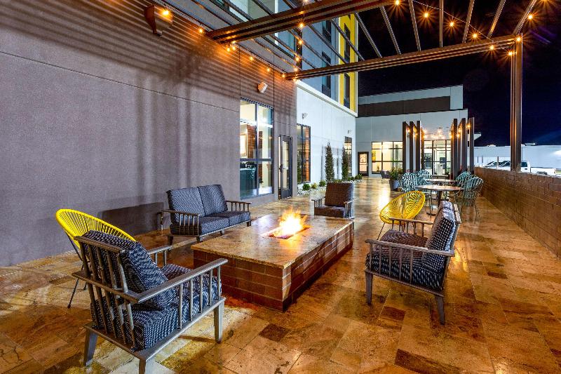 فندق Hilton Garden Inn Hays