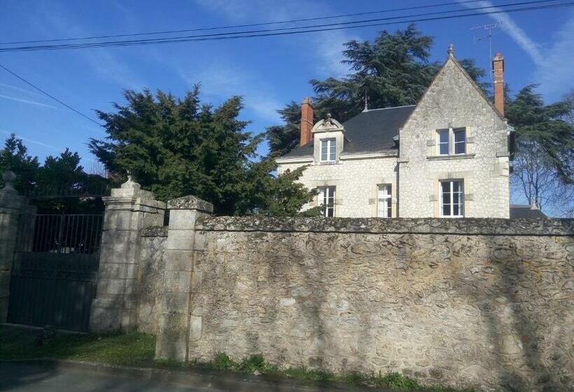 تختخواب و صبحانه Le Clos Des Ormeaux