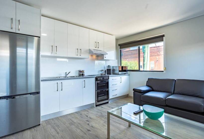 هتل Hamilton On Beaumont