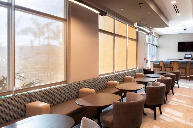 فندق Springhill Suites By Marriott Cape Canaveral Cocoa Beach