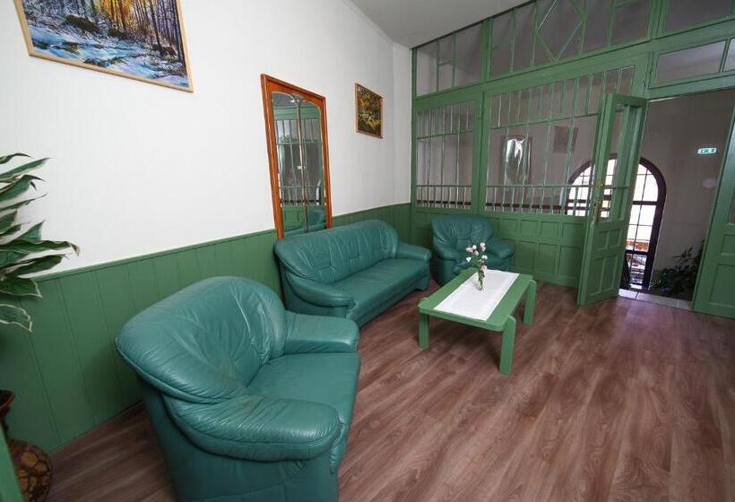 住宿加早餐  Kisfaludy Vendégház  Sümeg