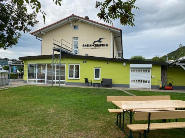 민박 Rhein Camping Waldshut