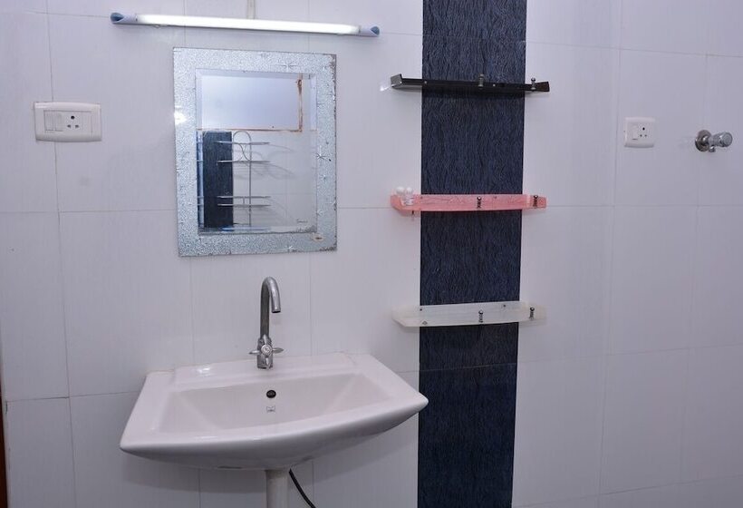 مبيت وإفطار Vaani Villa By Royal Stay