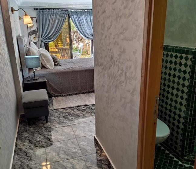 ホテル Equi Palace & Spa Near Aeroport