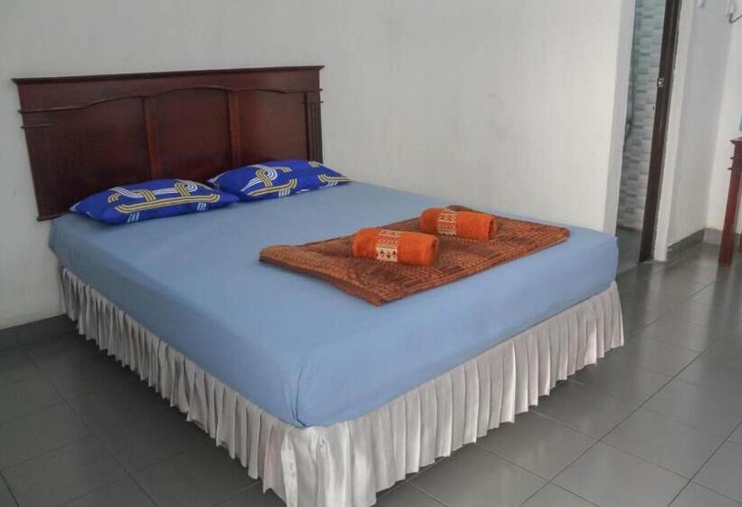 هتل Rajawali Mitra Reddoorz