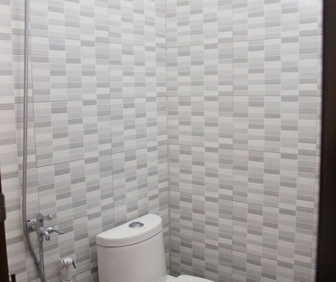 هتل Rajawali Mitra Reddoorz