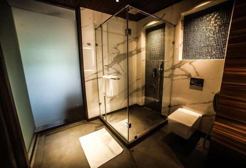 Aria Resort & Spa