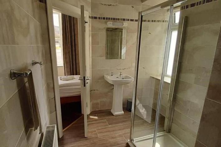 ベッドアンドブレックファースト Brackloon Lodge Brackluin