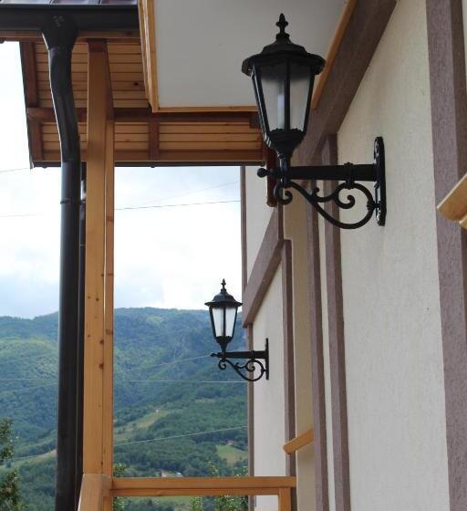 تختخواب و صبحانه Vila Madera Pribojska Banja