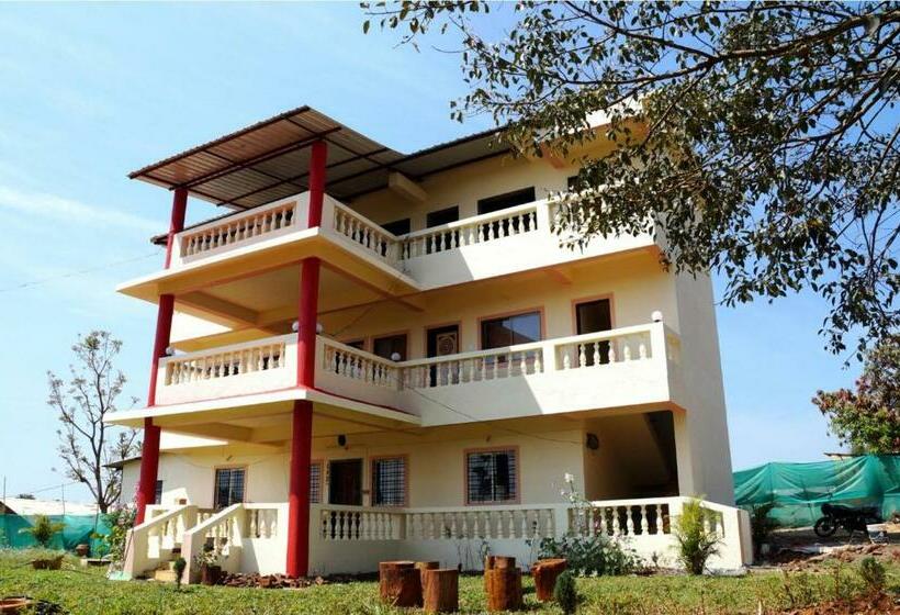 בית מלון כפרי Vasant Villa
