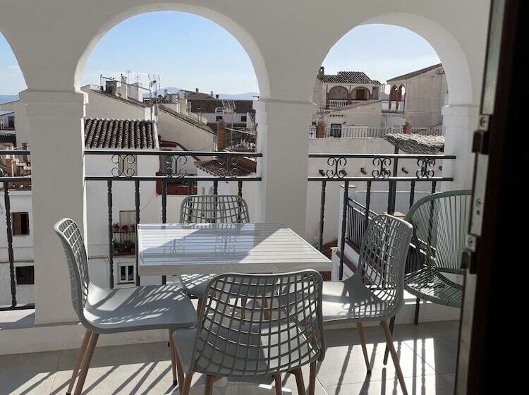 פנסיון Olive & Ivy Guest House