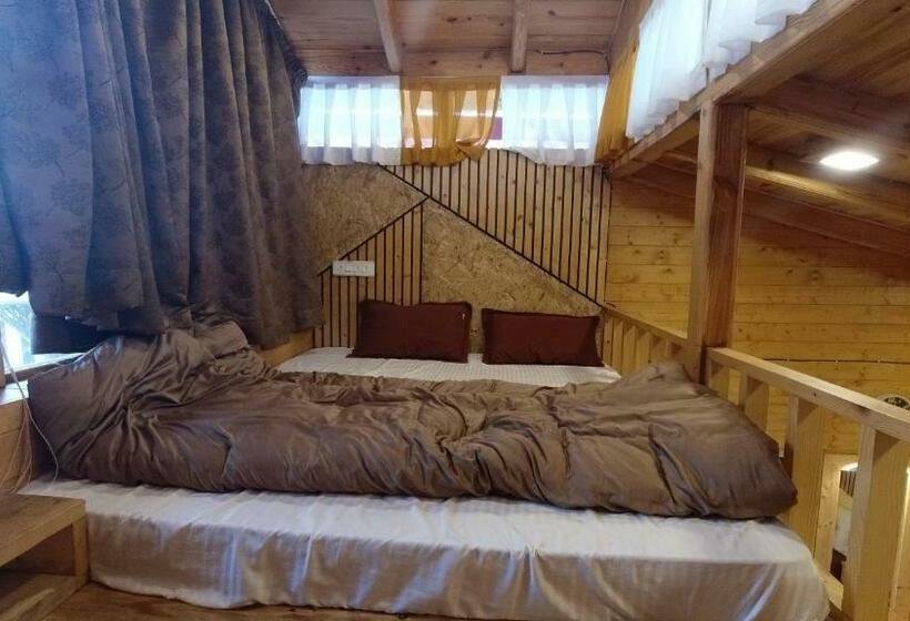 بنسيون Rooftop Cottages & Restaurant, Pangot