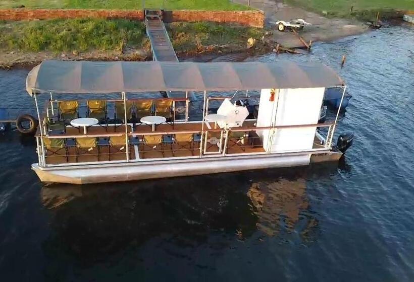 פנסיון Royal Hills Lodge And Spa